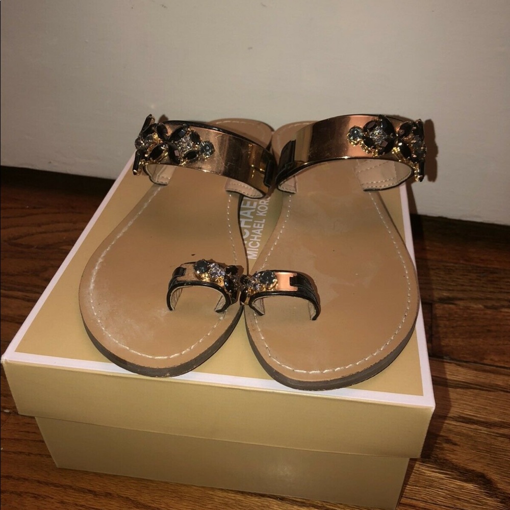 Sandals - Picture 1 of 3